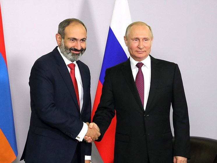 Пашинян впервые встретился с Путиным