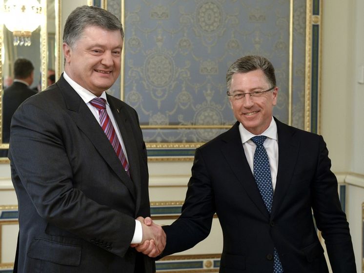 Порошенко и Волкер обсудили развертывание миротворческой миссии на Донбассе