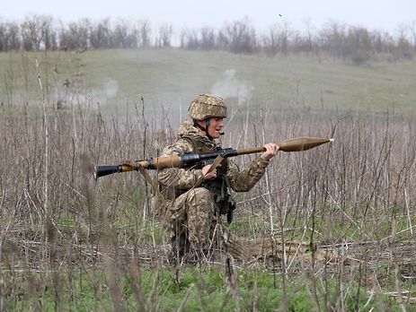 Українські військові ліквідували п'ятьох бойовиків, ще вісьмох поранено