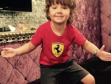 Гарри Галкин спел песню в стиле рок