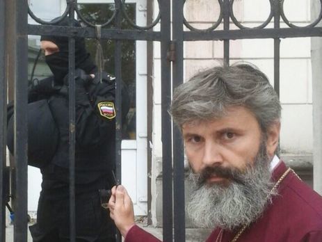 Архиепископ Климент: Балух сильно потерял в весе. Кисти рук стали темно-синими. Но квалифицированной медпомощи ему никто не оказывает