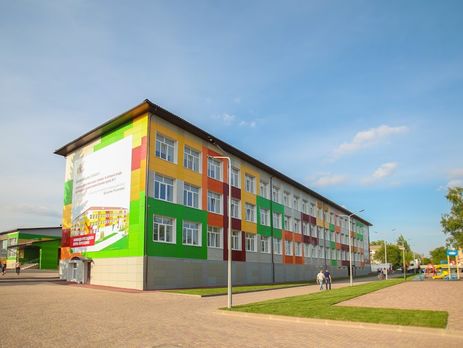 Порошенко открыл в Днепропетровской области школу с первым в Украине инклюзивно-ресурсным центром