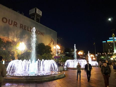 В Киеве запретили купаться в фонтанах и пить оттуда воду