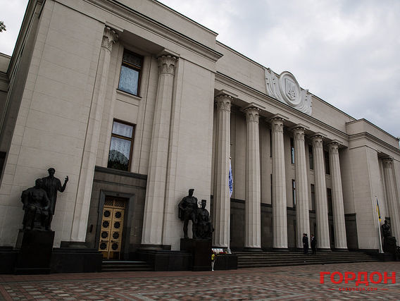 Комітет Ради затвердив законопроект про антикорупційний суд, за винятком одного положення – нардеп Князевич