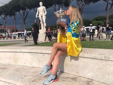 Свитолина пригласила Порошенко на Roland Garros