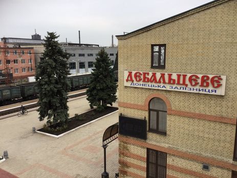 Боевики сообщили о взрыве автобуса в оккупированном Дебальцево