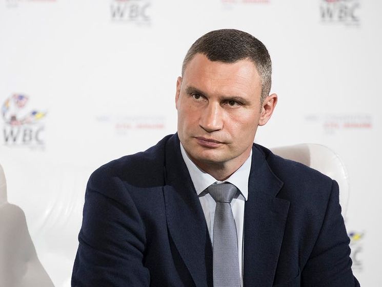Кличко має намір просити зірок світового футболу підписати лист на підтримку Сенцова