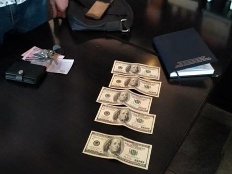 В Днепре задержали замначальника колонии за дачу взятки – полиция