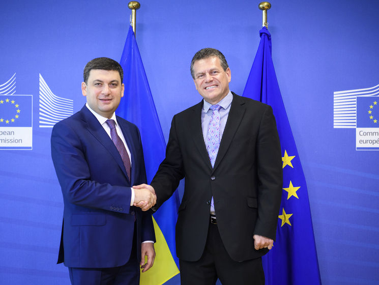 Гройсман заявив, що Україна і Євросоюз домовилися розпочати переговори щодо транзиту газу у форматі ЄС – Україна – Росія
