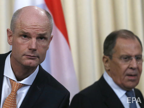 Лавров заявил главе МИД Нидерландов, что в авиакатастрофе рейса МН17 Россию обвиняют бездоказательно и необоснованно