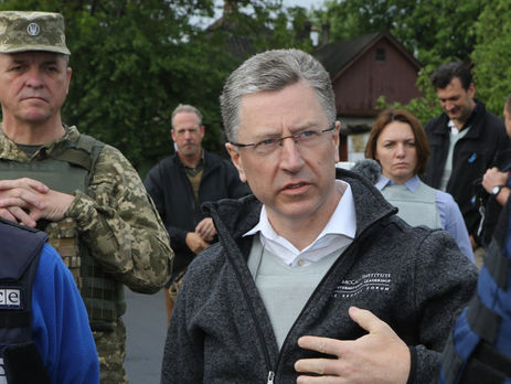 Волкер про постачання зброї Києву: Логічно для України захищати себе, а іншим – допомогти їй