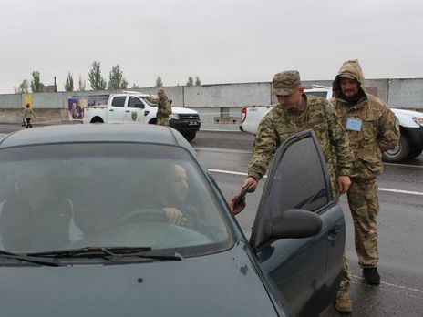 Контрольні пункти на Донбасі з 1 червня перейдуть на літній режим роботи