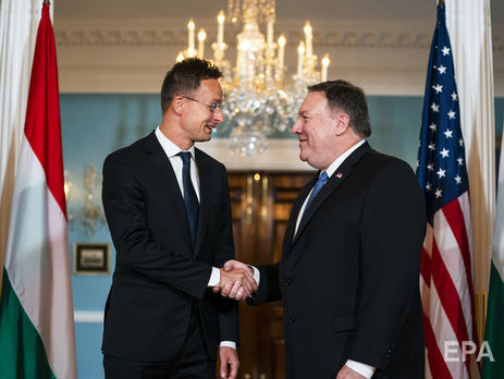 Помпео заявив Сіярто про важливість підтримки України в НАТО