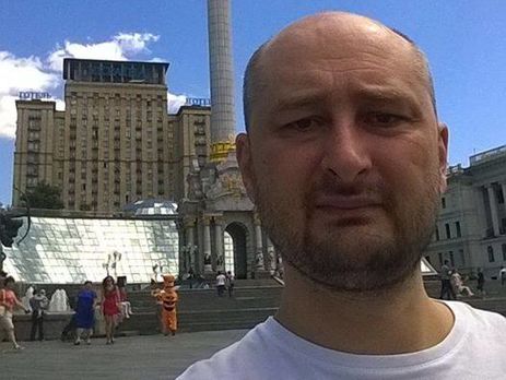 Господи, как же это здорово – не быть мишенью. Пару месяцев точно есть, пока не начнешь заново параноить: началась на тебя охота опять или нет