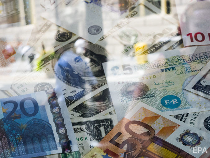 Курс гривны к евро упал до 30,56 грн/€