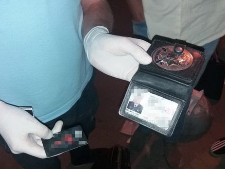 Во Львовской области полицейского задержали за сутенерство