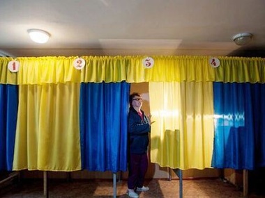 На выборах депутатов Киевсовета обработано 89,93% протоколов, проходит восемь партий