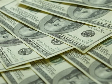 Межбанк: Гривна сохранила свои позиции к доллару