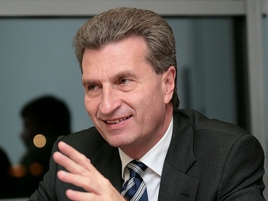 Еврокомиссар по энергетике считает разумной цену российского газа для Украины в $380 за тыс. куб. м