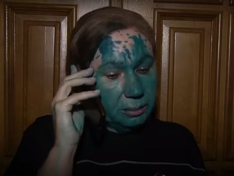 Мать покойной экс-регионалки Бережной облили зеленкой в собственной квартире