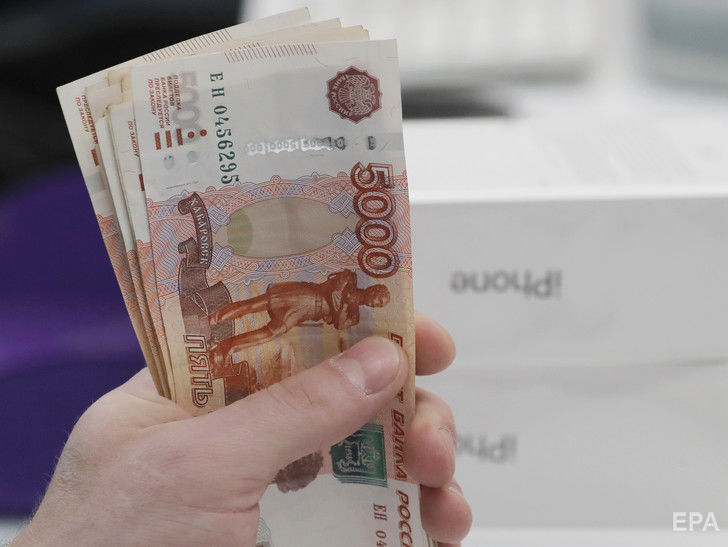 2,3 млн громадян РФ не можуть покинути країну через борги