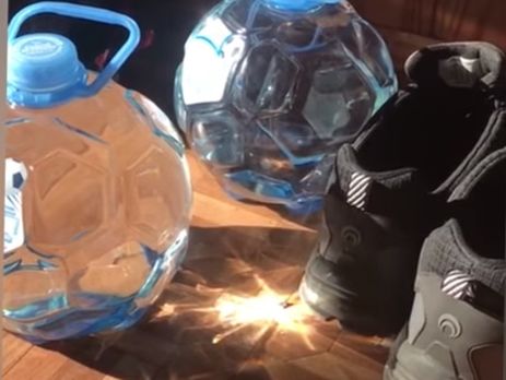 У Росії до ЧС 2018 випустили пляшки з водою, які можуть спричинити пожежу