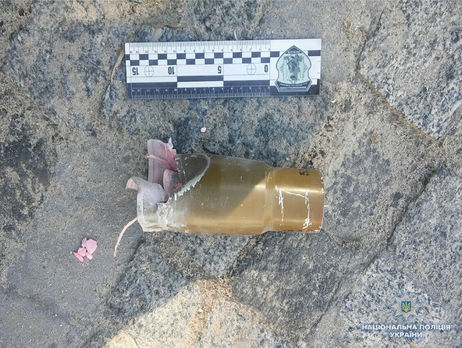 Невідомий вистрілив із гранатомета в ритуальне бюро на Байковому кладовищі в Києві