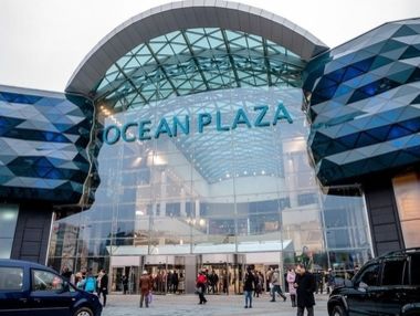 Связанная с российским бизнесменом Аркадием Ротенбергом компания хочет продать Ocean Plaza в Киеве