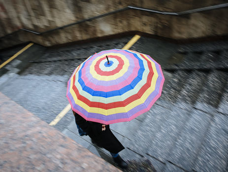 Сьогодні в Україні очікують на дощі – синоптик