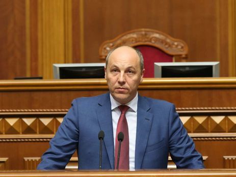 Парубий подписал закон об антикоррупционном суде