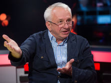 Кучеренко: У нас заканчивается контракт с "Газпромом" на транзит, который должен нам $3 млрд в год приносить. Медведя разбудить легко. Но потом зимы надо дождаться, чтоб он опять в спячку впал