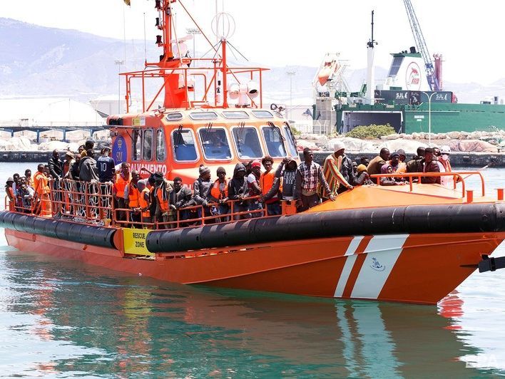 ﻿Італія закрила свої порти для судна із 629 мігрантами