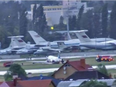 ﻿Пасажирка рейсу Анталія – Київ про аварію в аеропорту Київ: Усі літали з боку в бік. Пішов їдкий дим