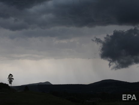 ГСЧС предупредила о дождях, грозах, граде и сильном ветре в ряде областей Украины