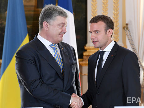 Порошенко и Макрон по телефону договорились о дальнейших контактах в нормандском формате