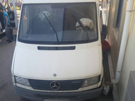 В Харькове микроавтобус сбил насмерть семилетнюю девочку