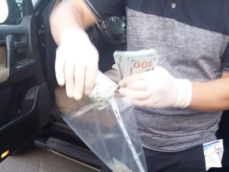 В Киеве на взятке задержали прокурора и экс-сотрудника ГПУ