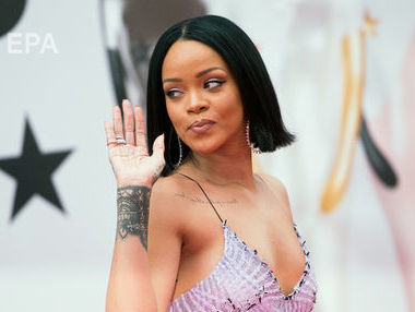 ﻿У Ріанни роман із Паттінсоном