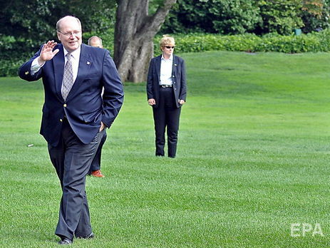 Замглавы аппарата Белого дома подал в отставку