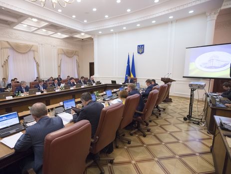 Кабмин Украины разрешил выделить деньги на строительство и усовершенствование складов и хранилищ боеприпасов 