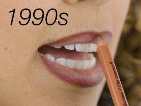 Актуальные бьюти-тренды 1990-х годов показали в коротком ролике. Видео