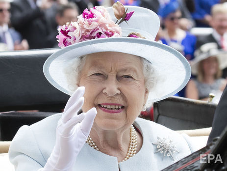 ﻿Єлизавета II стала прабабусею всьоме