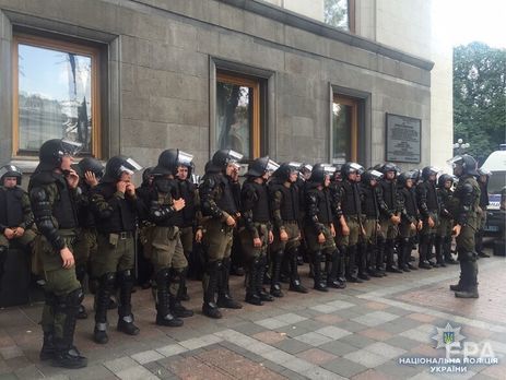 После столкновений под Верховной Радой 19 июня полиция открыла два уголовных производства