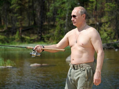 Российские чиновники, разбившиеся на вертолете, готовили рыбалку для Путина