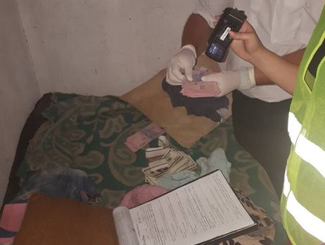 В Хмельницком полиция задержала женщину, которая пыталась продать своих детей