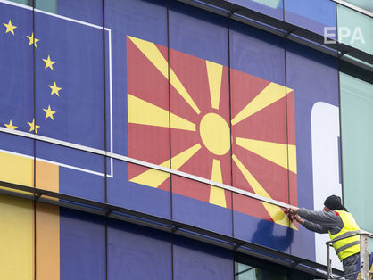 Столтенберг: Македония сможет вступить в НАТО только после смены названия