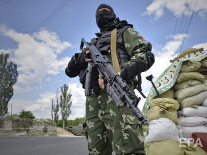 ﻿На окупованій території Луганської області спостерігачі ОБСЄ зафіксували 15 вантажівок із технікою бойовиків