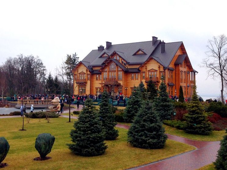 Экс-охранник Януковича заявил, что не видел вывоза вещей из "Межигорья" в феврале 2014 года