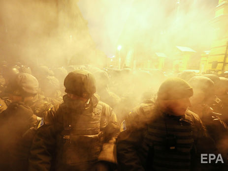 ГПУ сообщила сотруднику СБУ о подозрении в применении оружия во время протестов в Хмельницком в феврале 2014 года