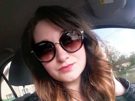 ﻿Вихователька з Рівненської області, звільнена з дитсадка за фотографії в купальнику, оголосила флешмоб